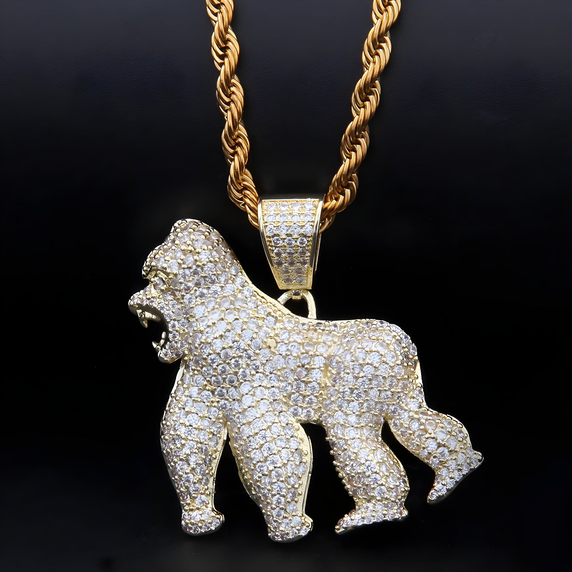 Roaring Gorilla Zircon Pendant Necklace – Gold-Tone Sculpted Statement Chain