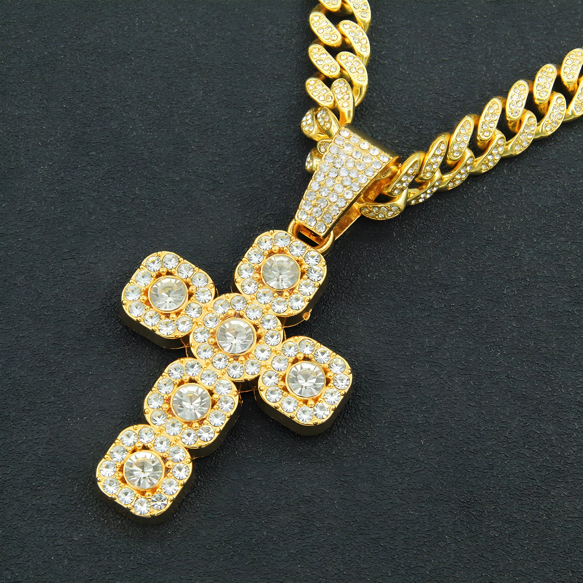 Luxury Hip Hop Diamond Cross Pendant Cuban Link Necklace – Gold-Tone Statement Chain